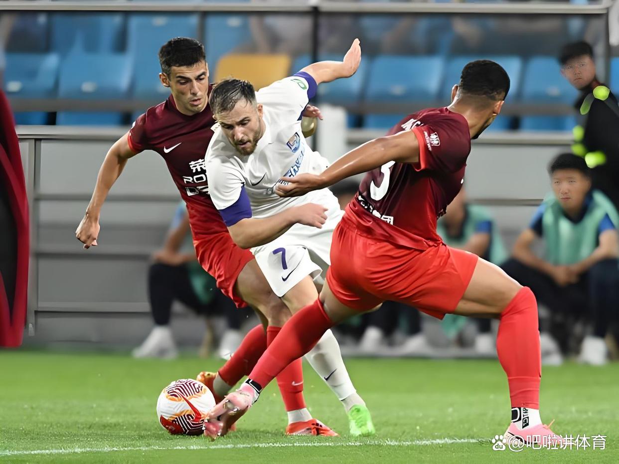 开元棋牌包含刚刚！多特蒙德关键时刻远射贴柱托特纳姆赛前伤情更新，集结日上海申花迎来里程碑的词条